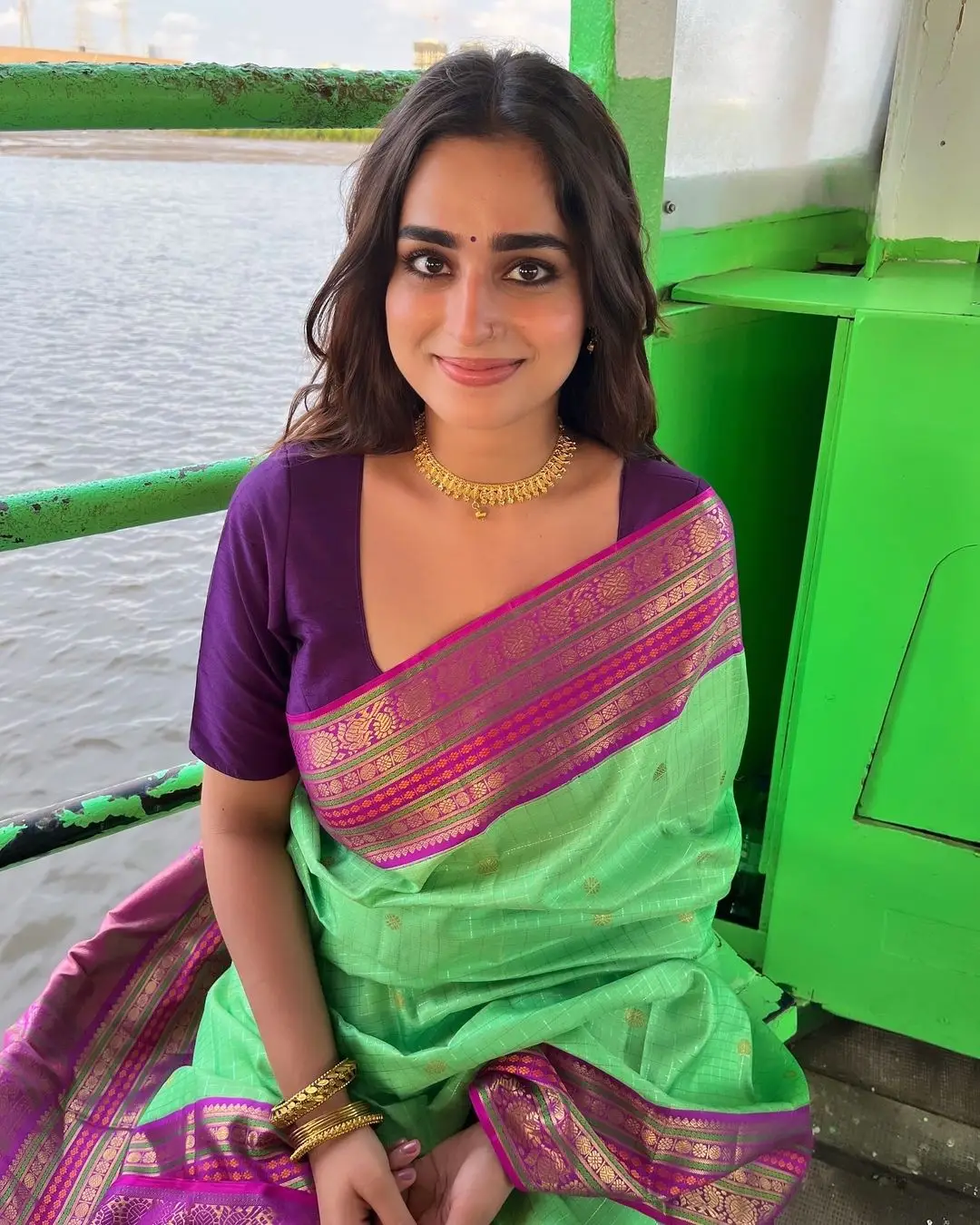 Ayesha Khan Photos In Green Saree Blue Blouse